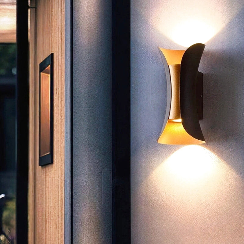 Wynbrook Curved Outdoor Corner Wall Light