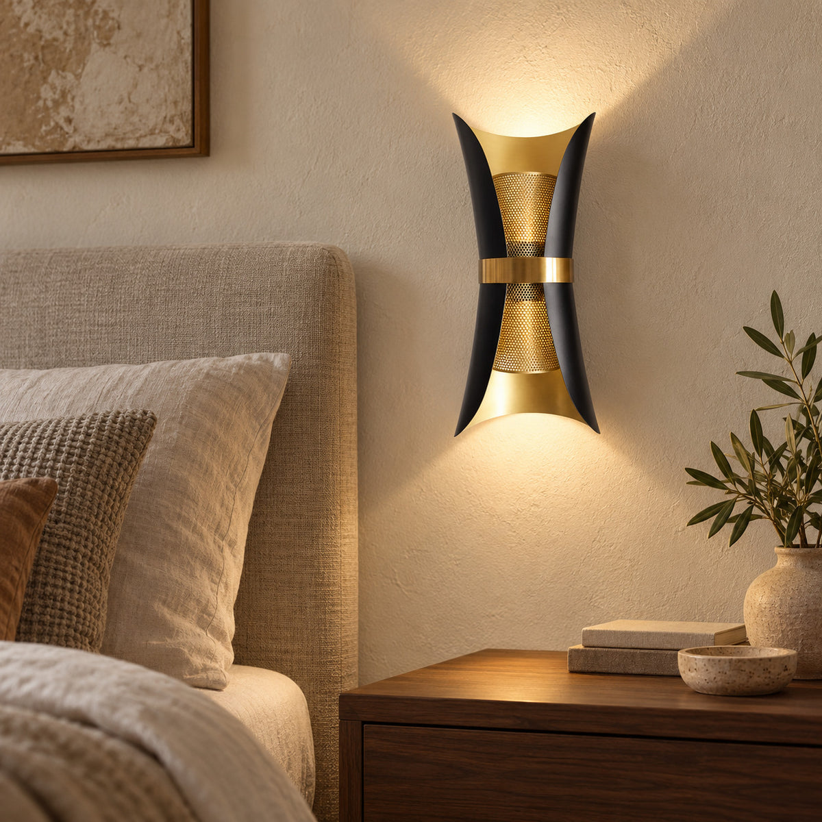 Angelica wall light by KAVORRI