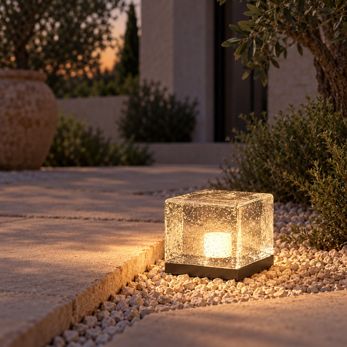 Bia outdoor light – light on