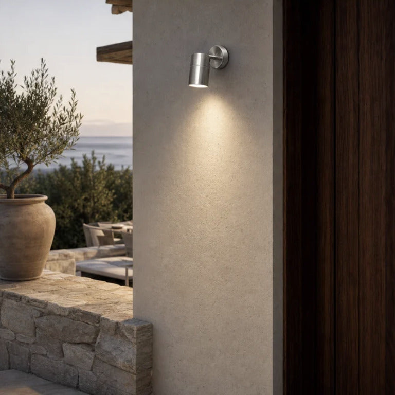 Easton outdoor light by KAVORRI