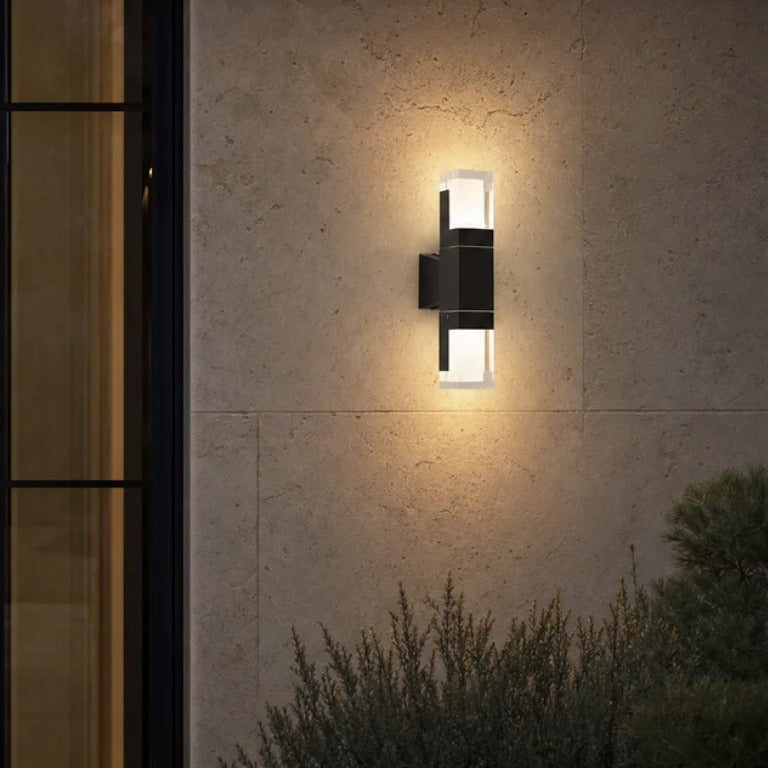 Eloura outdoor light by KAVORRI