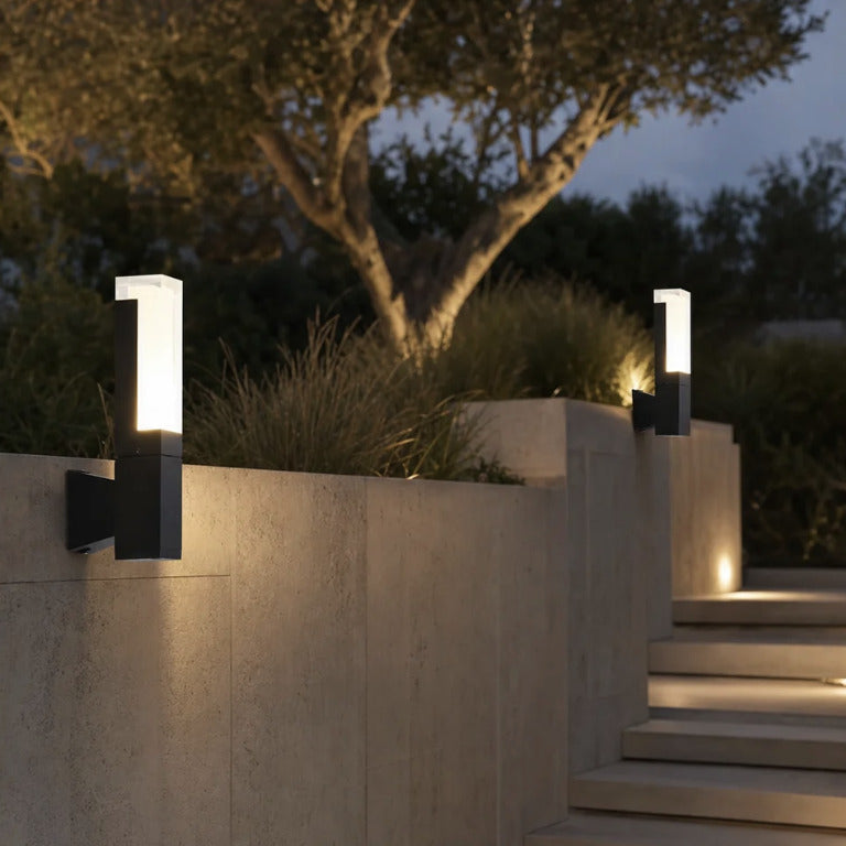 Eloura outdoor light by KAVORRI