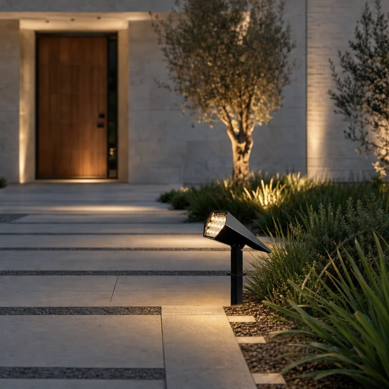 Evie outdoor light by KAVORRI