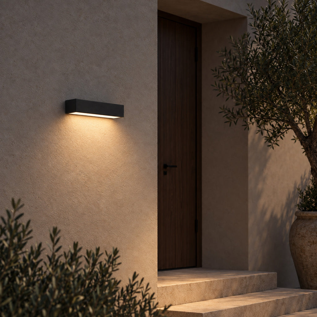 Illora outdoor light – light on