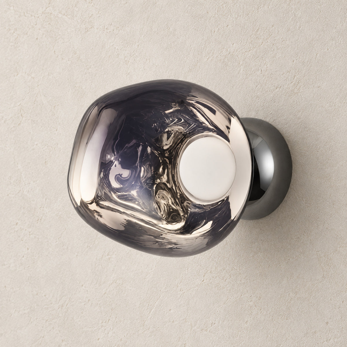 Lava wall light by KAVORRI