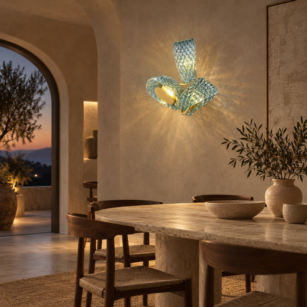 Pavo wall light by KAVORRI