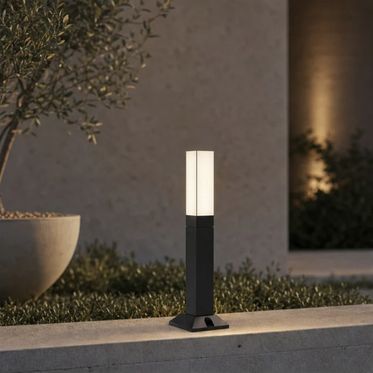 Rumi outdoor light by KAVORRI