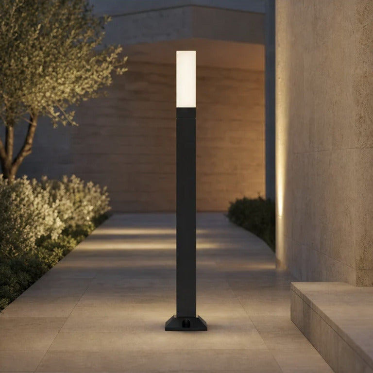 Rumi outdoor light by KAVORRI