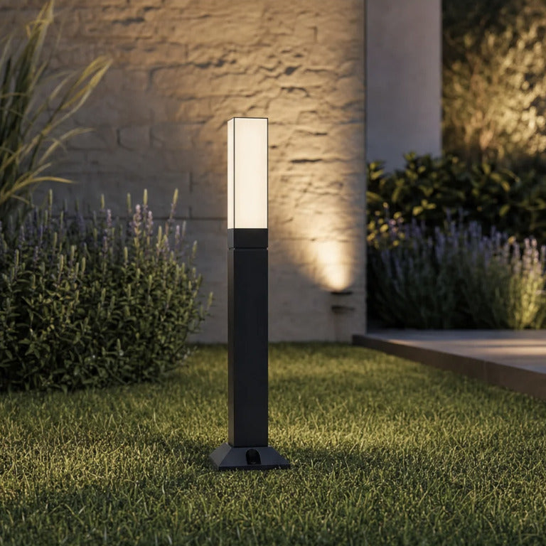 Rumi outdoor light by KAVORRI