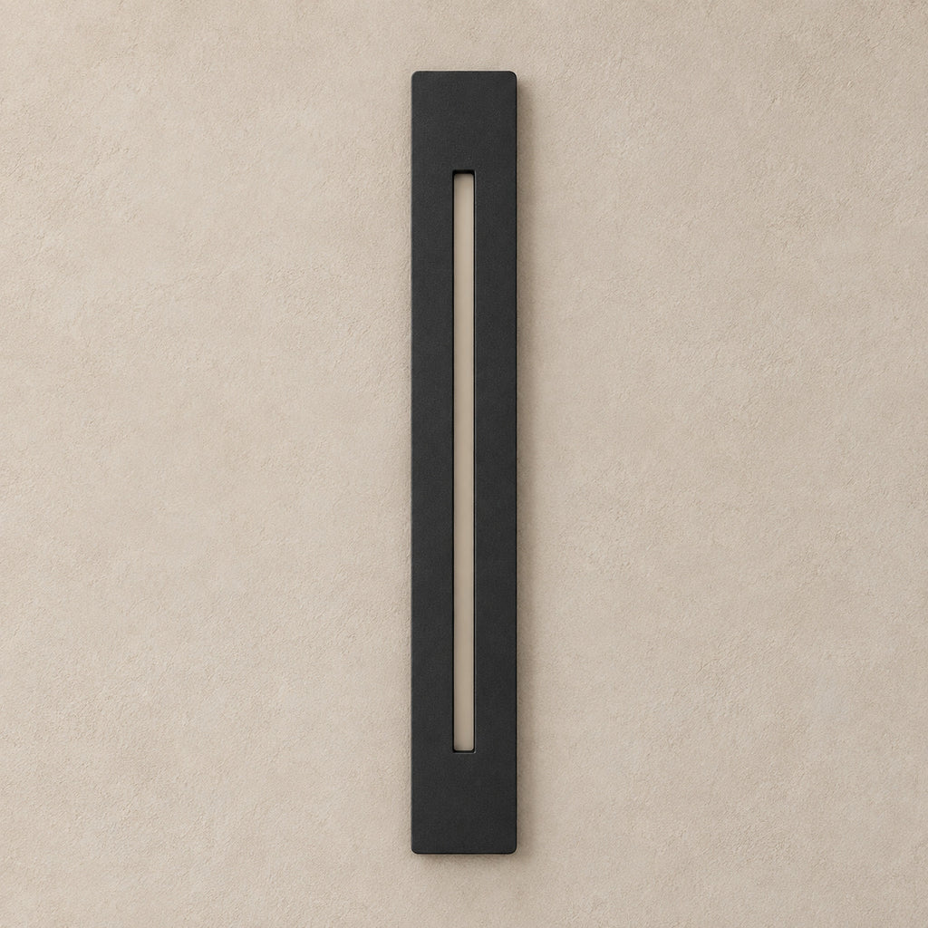 Steplume wall light by KAVORRI